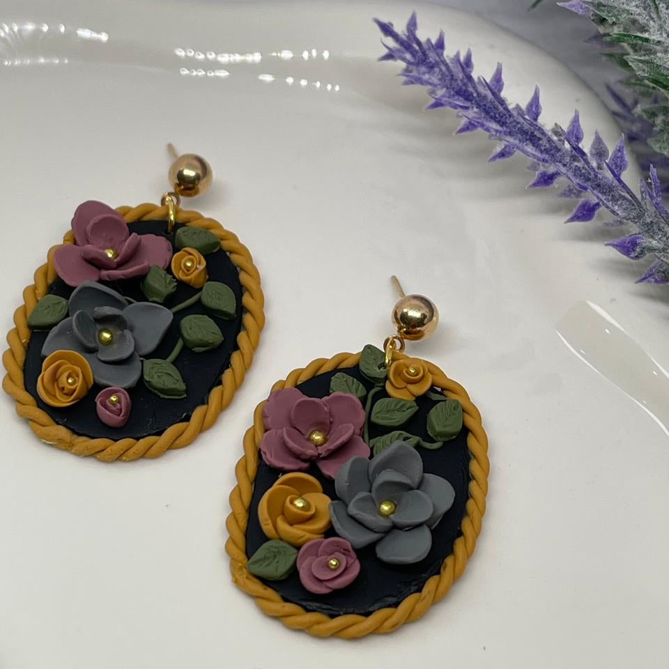 Mini Bouquet & rose gold stud