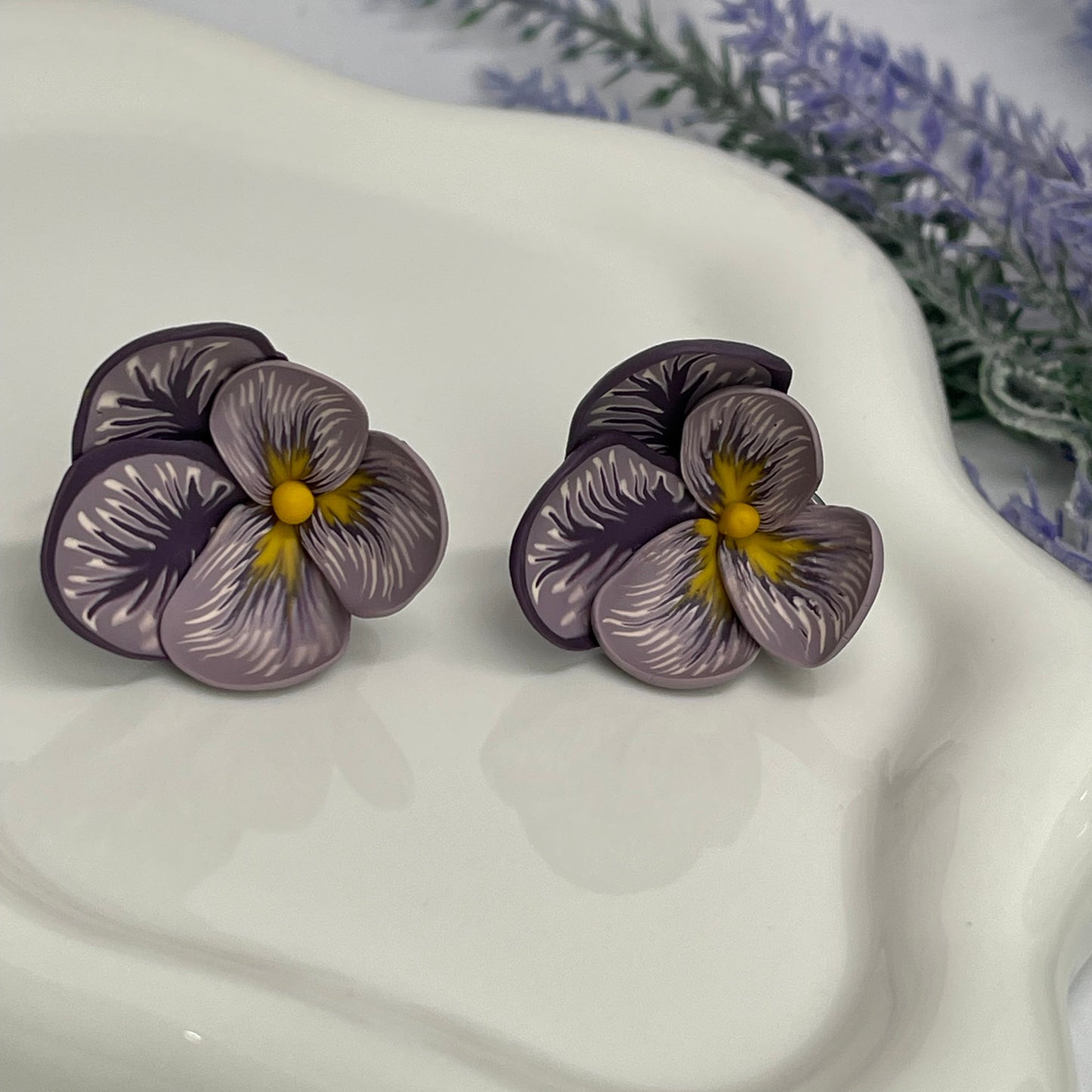 Violet pansies flower earrings
