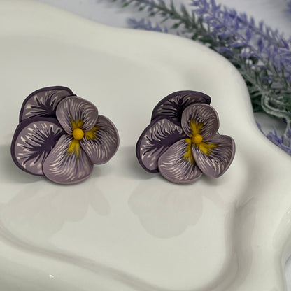 Violet pansies flower earrings